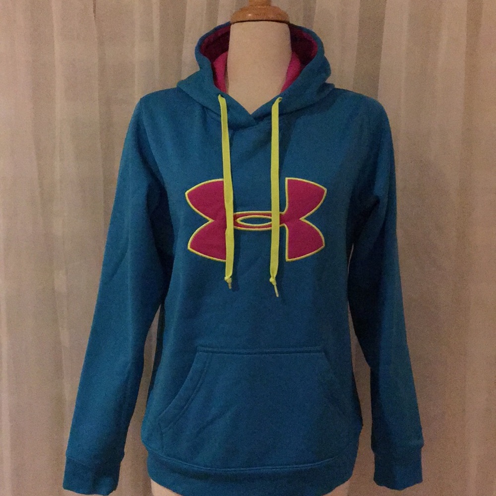 Lia Storm Under Armour hoodie size M